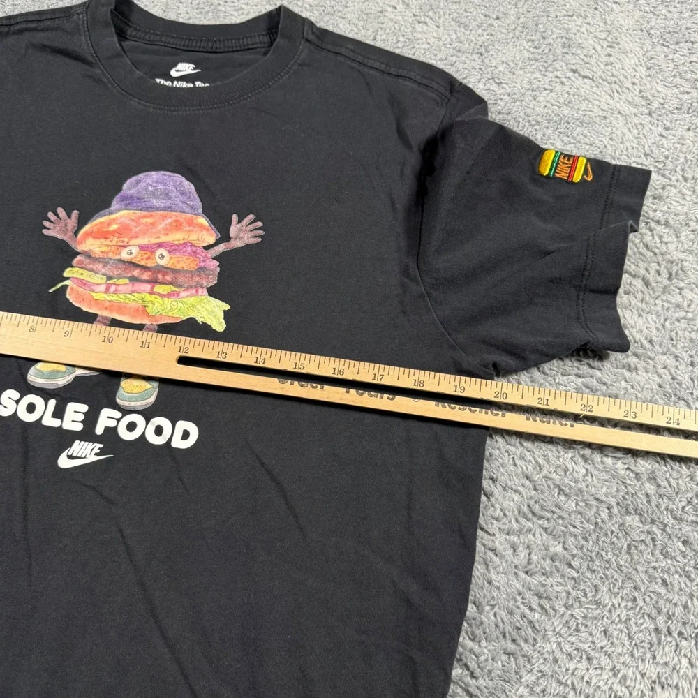 Nike Black Sole Food Graphic T Shirt Tee Burger Food Casual Mens Size Medium‎